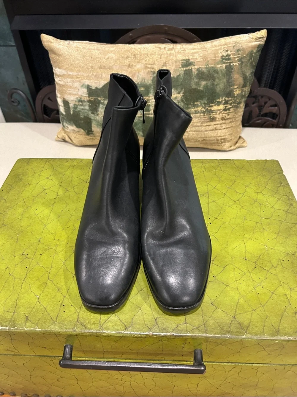 Via Spiga  Black Leather Ankle Boots